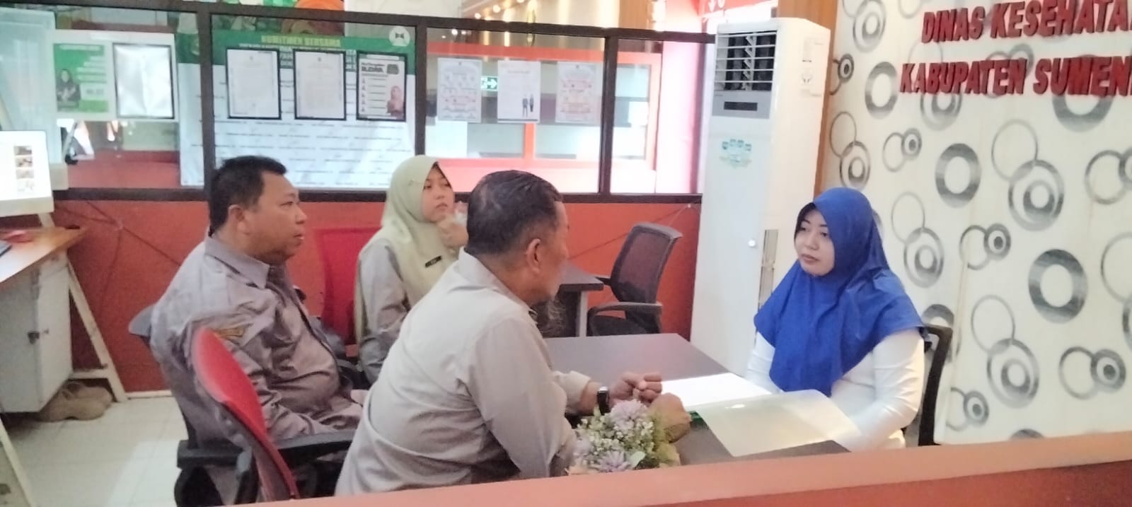 pemberian layanan konsultasi kepengurusan PIRT